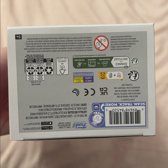 Funko Pop Pretty in Pink Andie Walsh Figure #1720 - Picture 7 of 10